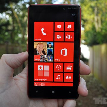 Nokia Lumia 820 – изкусителна, но скъпа – Ecoc