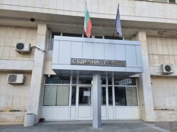 46-годишен мъж от Луковит задържан за нанасяне на средни телесни повреди на 11-годишно дете; прокуратурата иска постоянно задържане. – Ловеч инфо